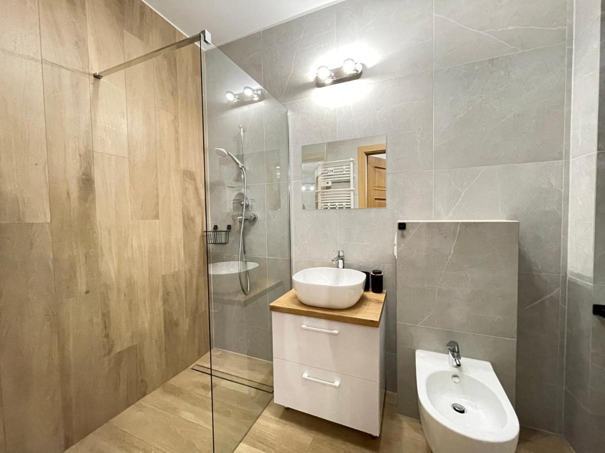 Superior Laguna Beskidow 3 Rooms! Sauna&Gym! Air Condition! Zarzecze  Exterior photo